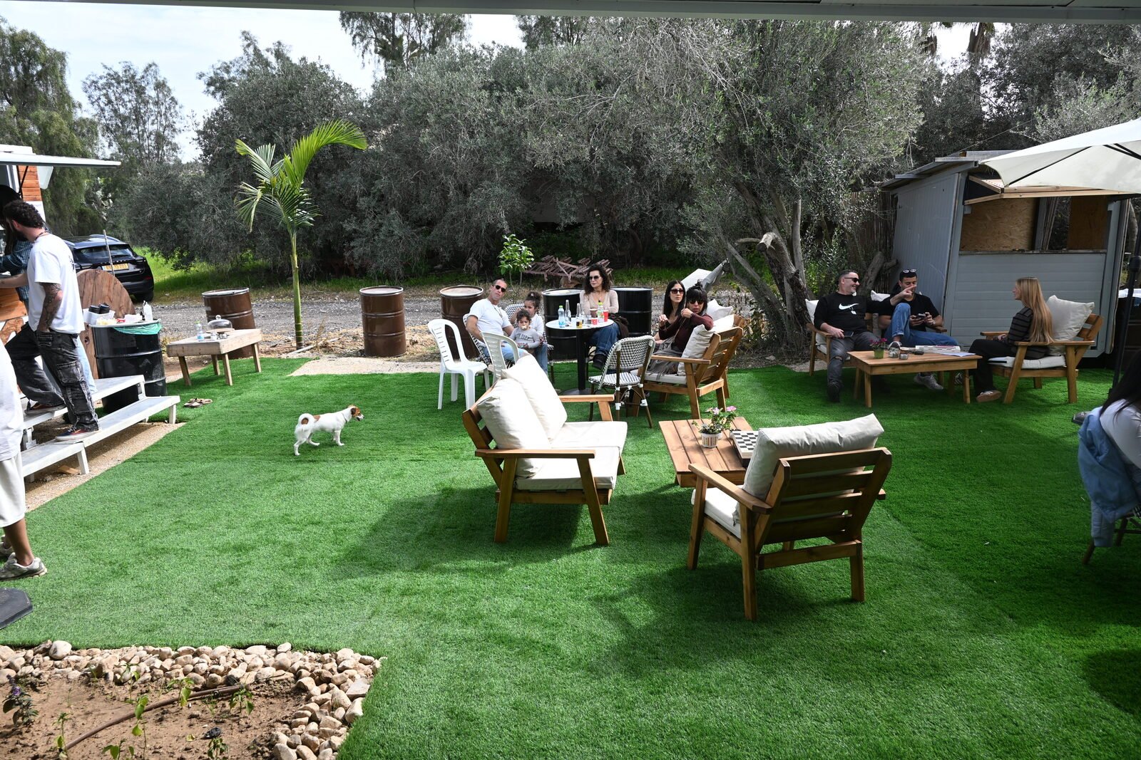 פינת ישיבה מול הנוף הפתוח